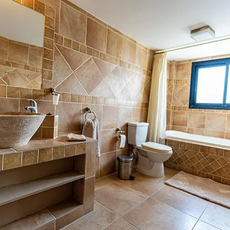 Great - Amazing Views فيلة