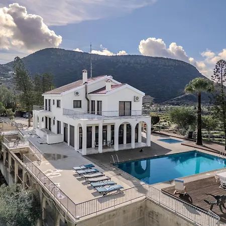 Great - Amazing Views Villa