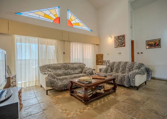 Great - Amazing Views Vila