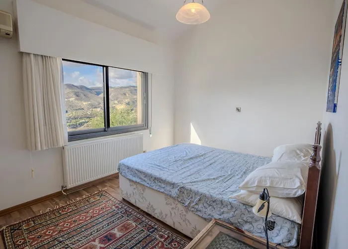 Great - Amazing Views Vila Lemesos